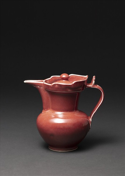 寶石紅釉僧帽壺