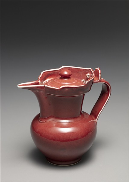 寶石紅釉僧帽壺