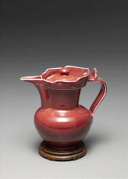 寶石紅釉僧帽壺