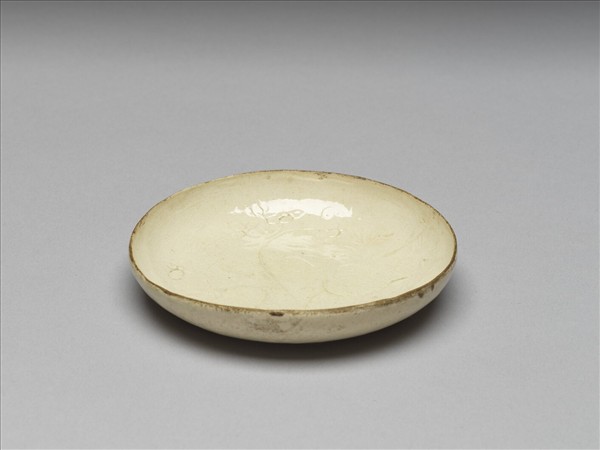 白瓷印花花卉紋碟