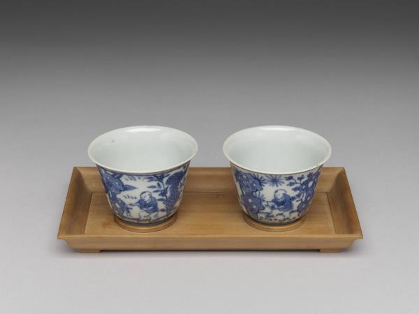 青花嬰戲圖杯