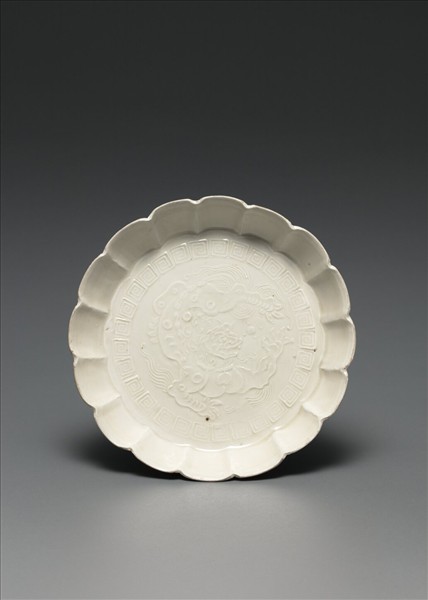 定窯 白瓷印花瑞獸紋花式洗