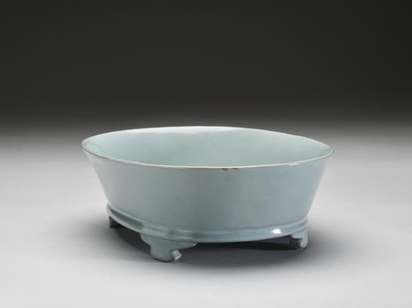 汝窯 青瓷無紋水仙盆