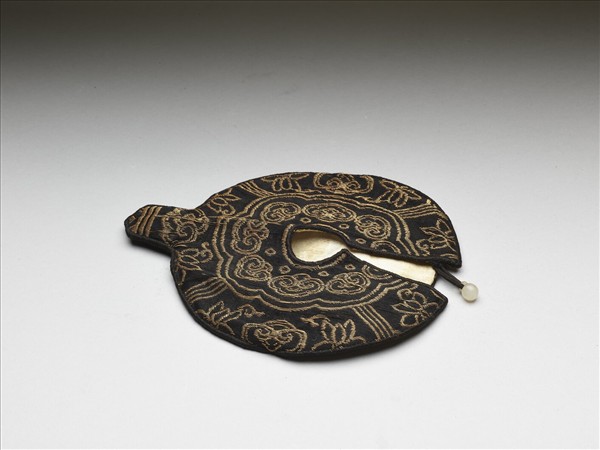 寶石紅釉僧帽壺