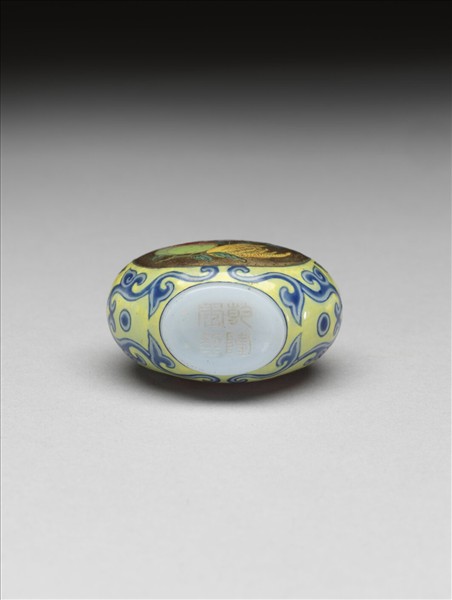 玻璃胎畫琺瑯福壽如意鼻煙壺