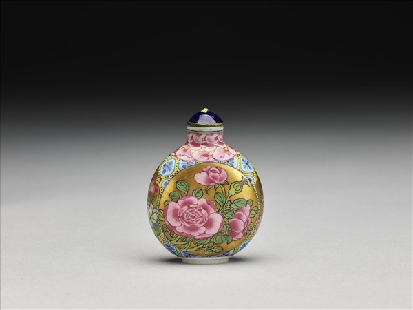 玻璃胎畫琺瑯四季花卉紋鼻煙壺