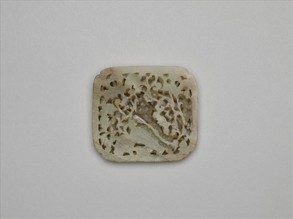鏤雕麒麟玉飾件