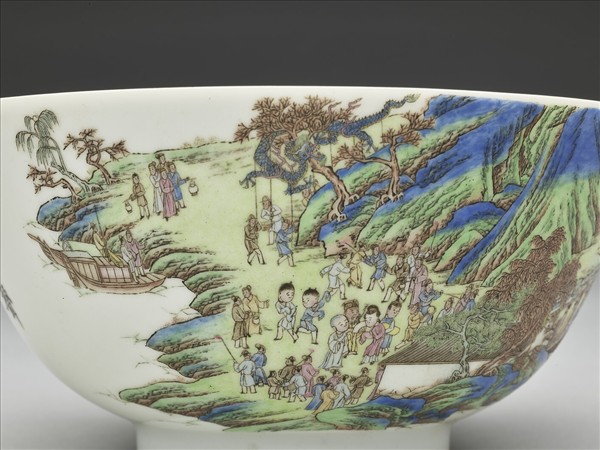 琺瑯彩燈火昇平碗