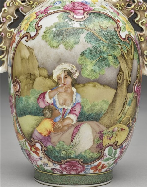 琺瑯彩錦地開光西洋人物螭耳瓶