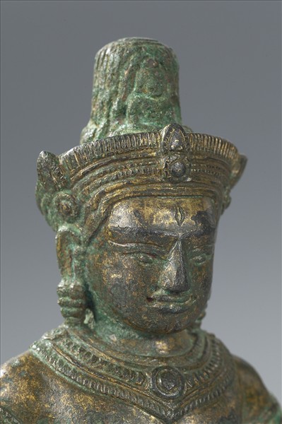 柬埔寨 12-13世紀 青銅鎏金 菩薩立像