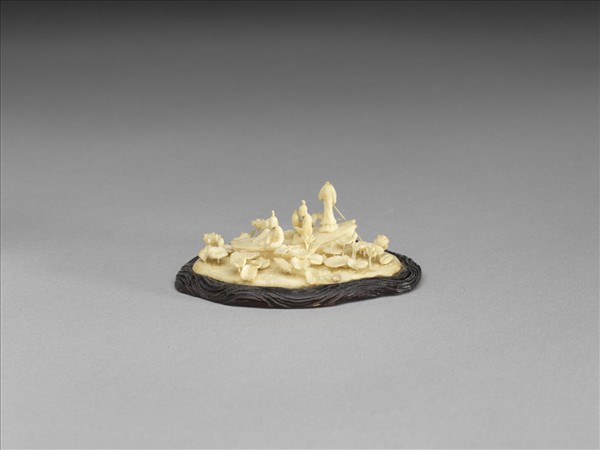 象牙雕採蓮小景