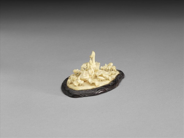 象牙雕採蓮小景