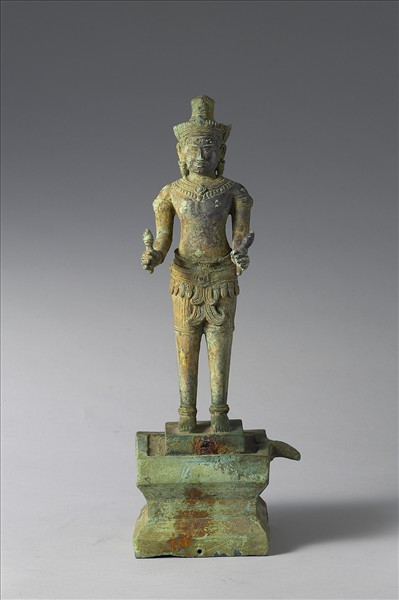 柬埔寨 12-13世紀 青銅鎏金 男神立像，日天或濕婆神