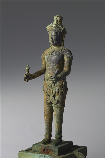 柬埔寨 12-13世紀 青銅鎏金 男神立像，日天或濕婆神