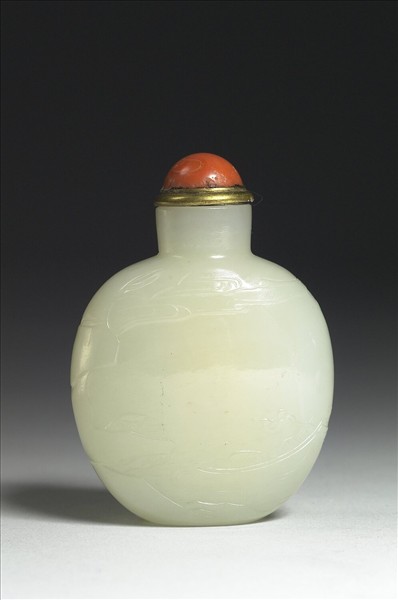 玉鼻煙壺