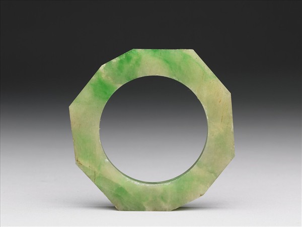 Jadeite decagonal ring by Unknown artist