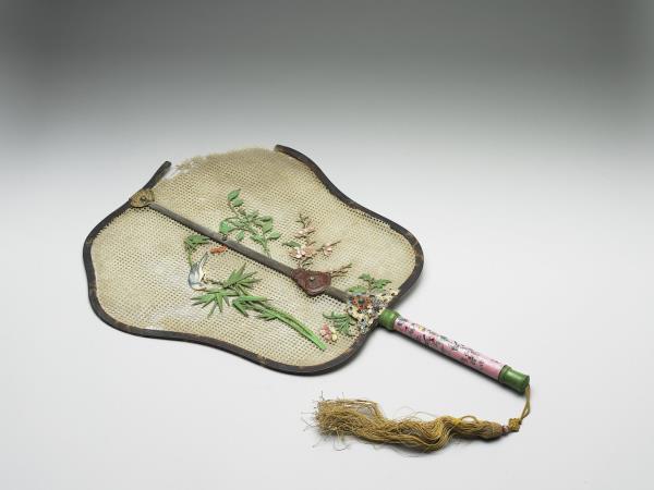 嵌骨花卉象牙蓆扇