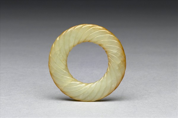 扭絲紋玉環