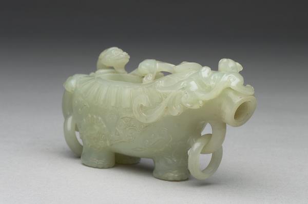 玉雙環螭虎花澆