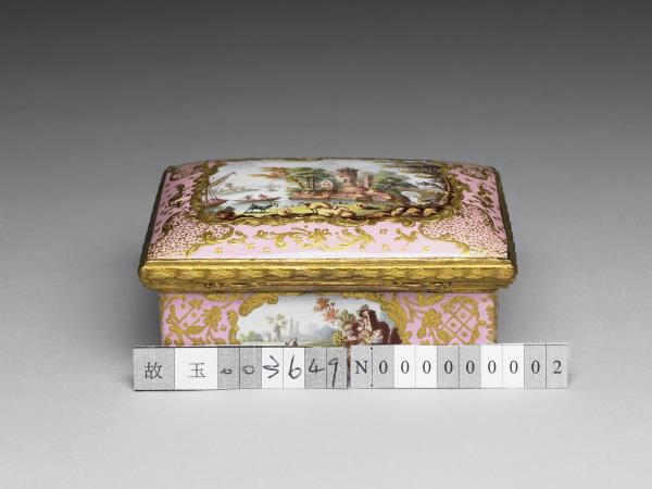 銅胎畫琺瑯鼻煙盒