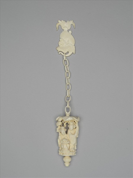 象牙雕鏤空人物套球