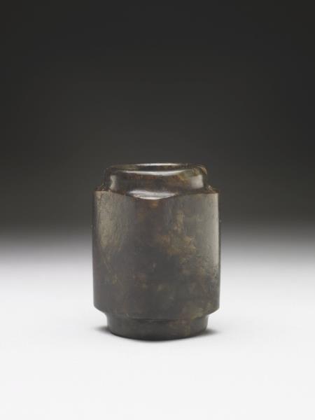 玉琮（染色及射口改磨）