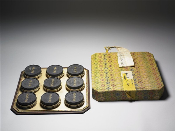 「龍鳳呈祥」圓墨