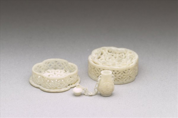 象牙雕透花長方套盒（共十一件）