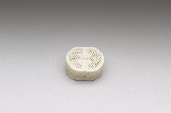 象牙雕透花長方套盒（共十一件）