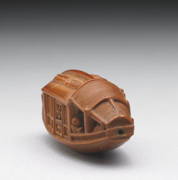 雕橄欖核舟（底刻「後赤壁賦」全文）