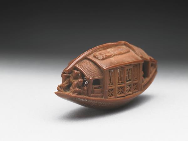 雕橄欖核舟（底刻「後赤壁賦」全文）