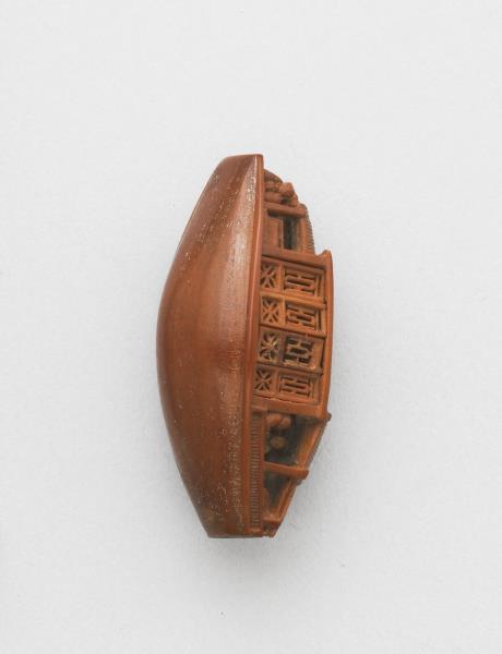 雕橄欖核舟（底刻「後赤壁賦」全文）