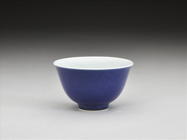 霽青釉白裡杯