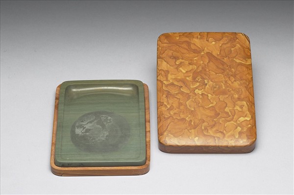 Songhua inkstone with lid featuring twisted clay pattern by Unknown artist