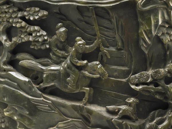 玉秋山獵騎筆筒