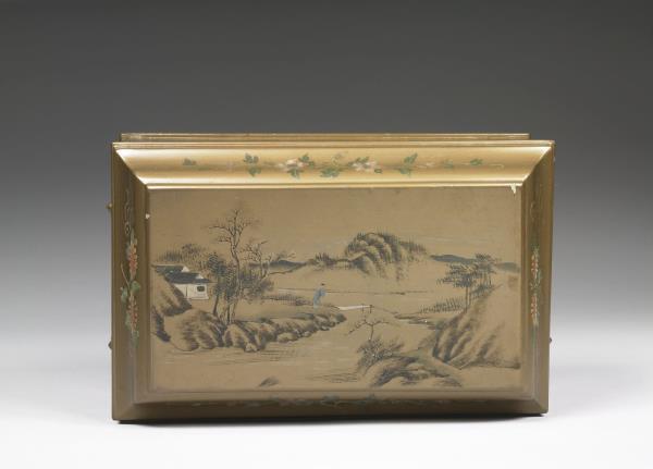 金漆彩繪山水人物長方盒