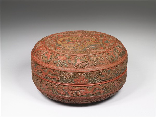 剔彩龍鳳八寶蓋盒