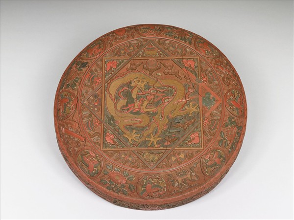 剔彩龍鳳八寶蓋盒