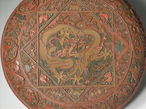 剔彩龍鳳八寶蓋盒