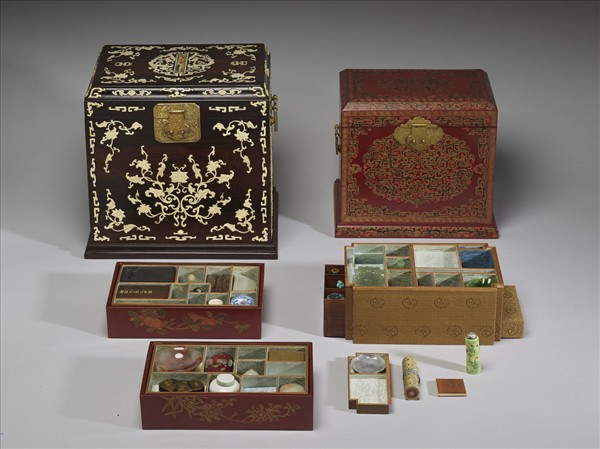 戧金描漆龍鳳紋箱