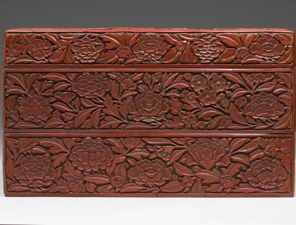 剔紅嬰戲二層套盒