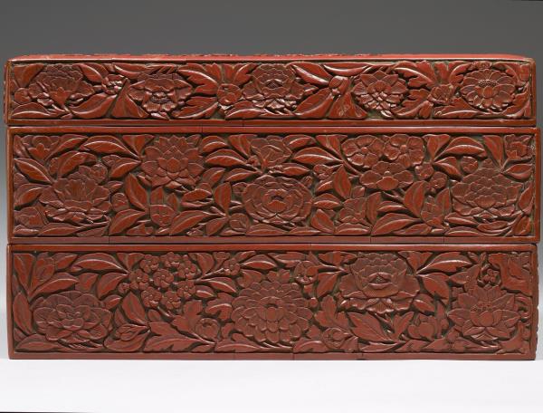 剔紅嬰戲二層套盒