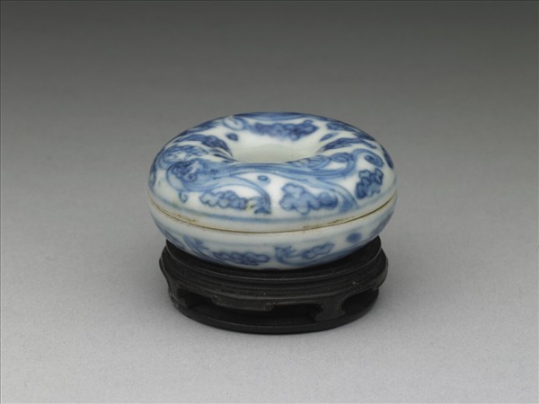 青花雲龍環形瓷盒