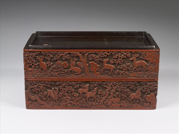 剔紅鹿苑長春圖多寶格長方盒