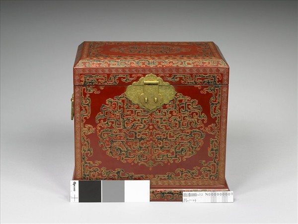 戧金描漆龍鳳紋箱