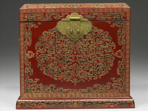 戧金描漆龍鳳紋箱