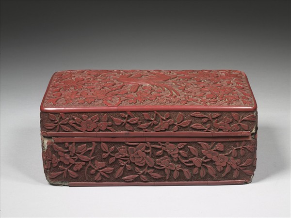 剔紅雙鳥牡丹方盒