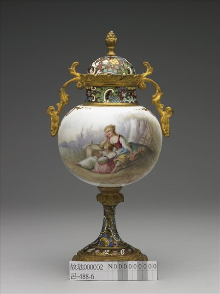 瓷胎掐絲兼畫琺瑯西洋人物圖高足杯