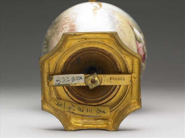 瓷胎掐絲兼畫琺瑯西洋人物圖高足杯