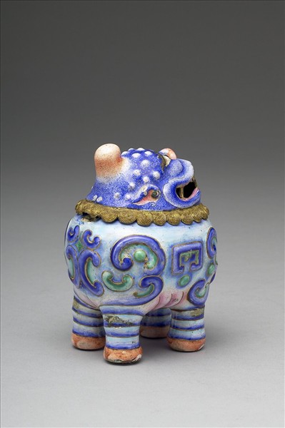 銅胎畫琺瑯甪端